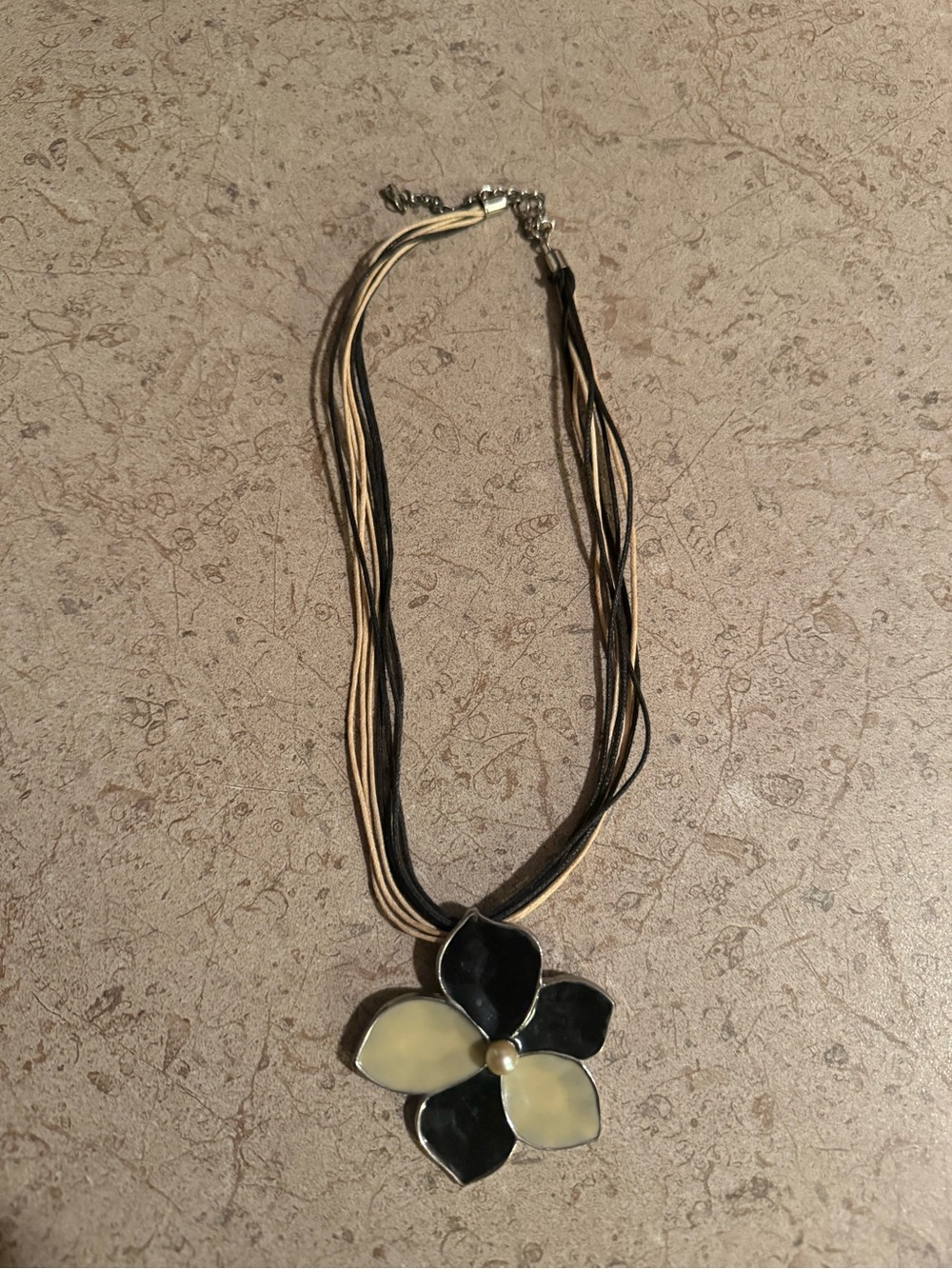 Source Unknown Black and Cream Multi-Strand Flower Necklace